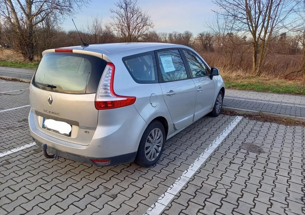 Renault Grand Scenic cena 20900 przebieg: 247000, rok produkcji 2011 z Legnica małe 121